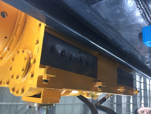 KR60A Rotary Piling Rig Mesin Bor Inti Beton / Mesin Bor Terowongan 65 KN